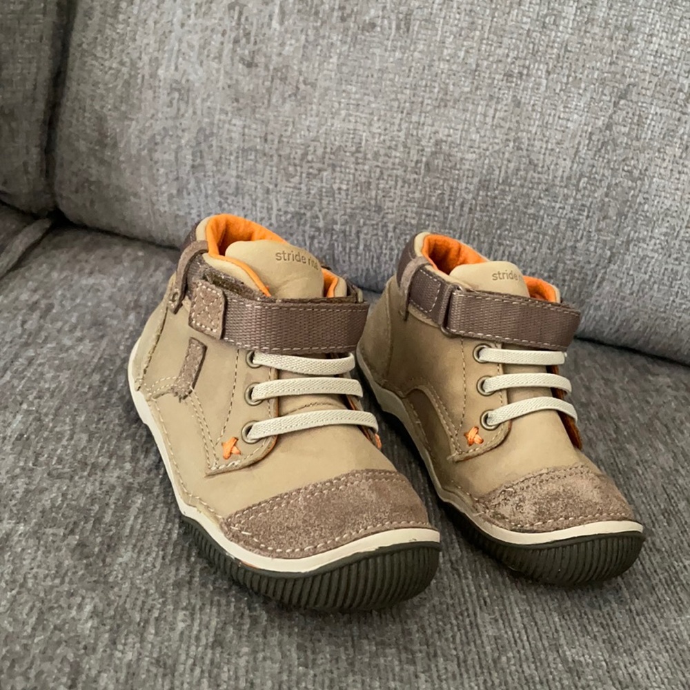 Stride rite toddler boys shoes size 8M